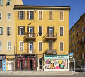 Façade de l'immeuble 12 rue Risso à Nice